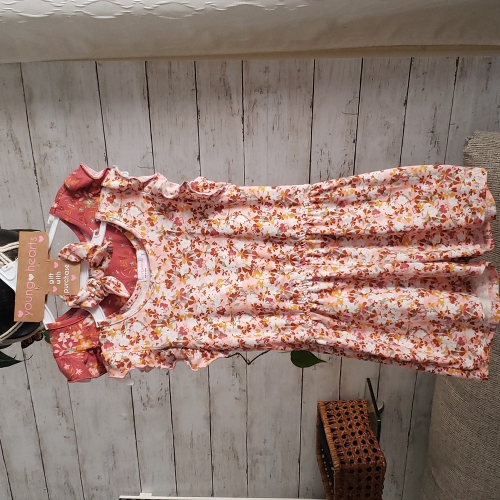 New without tags young hearts 2 romper shorts with a free matching hair tye